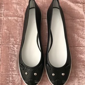 Marc by Marc Jacobs Mouse slip on.